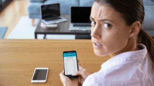 Check Who's Using Your iPhone Hotspot Data