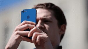 Get Your iPhone to Ask Callers Who They Are Before You Answer