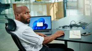 Comment passer de Windows 11 Famille à Professionnel ?