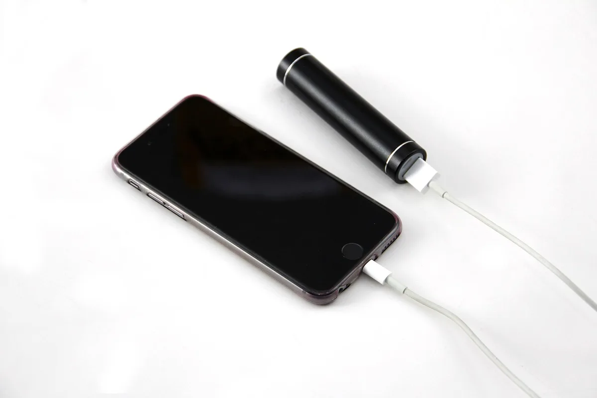 Indicateur d'état de la batterie et graphique de dégradation sur un smartphone