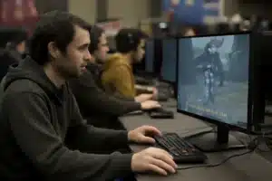 Pourquoi FF14 a conservé les anciens jobs pour la refonte Evercold après l'échec de Star Wars Galaxies ?