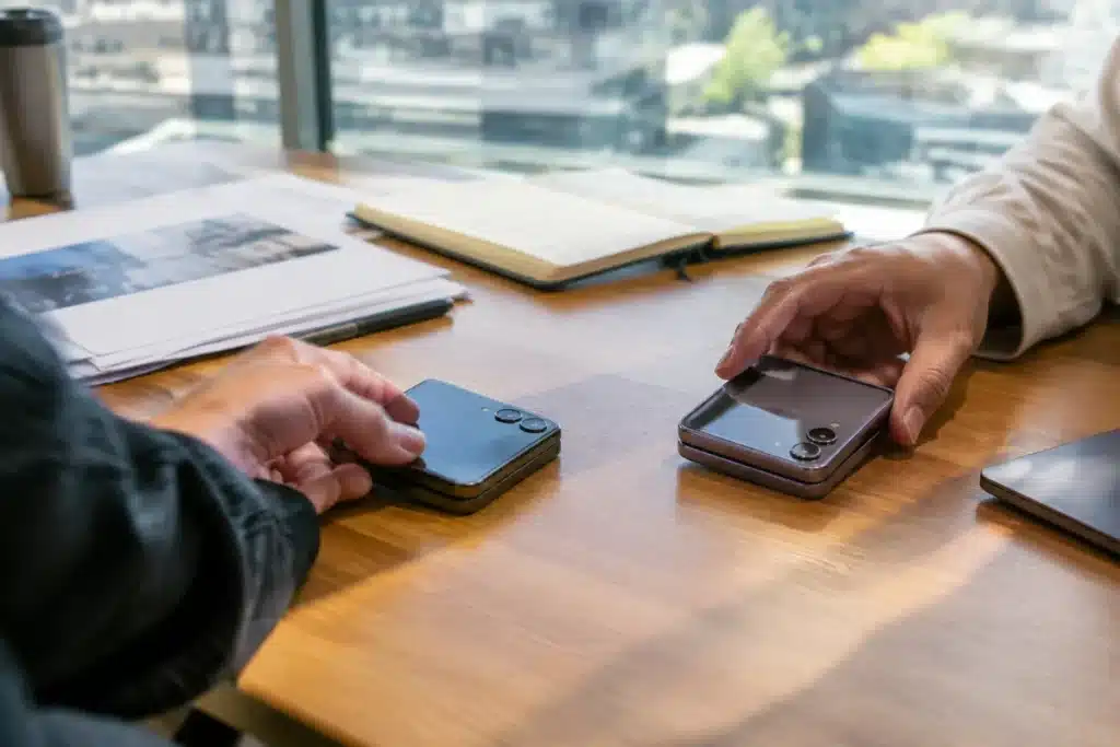 Comment l'iPhone Duo se mesure-t-il au Pixel 11 Pro Fold et au Galaxy Z Fold 8 ?
