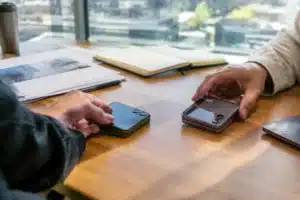 Comment l'iPhone Duo se mesure-t-il au Pixel 11 Pro Fold et au Galaxy Z Fold 8 ?